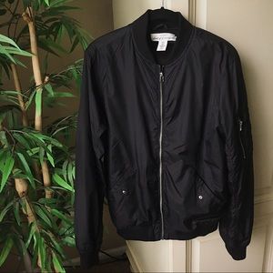 H&M NYLON BOMBER JACKET MENS BLACK